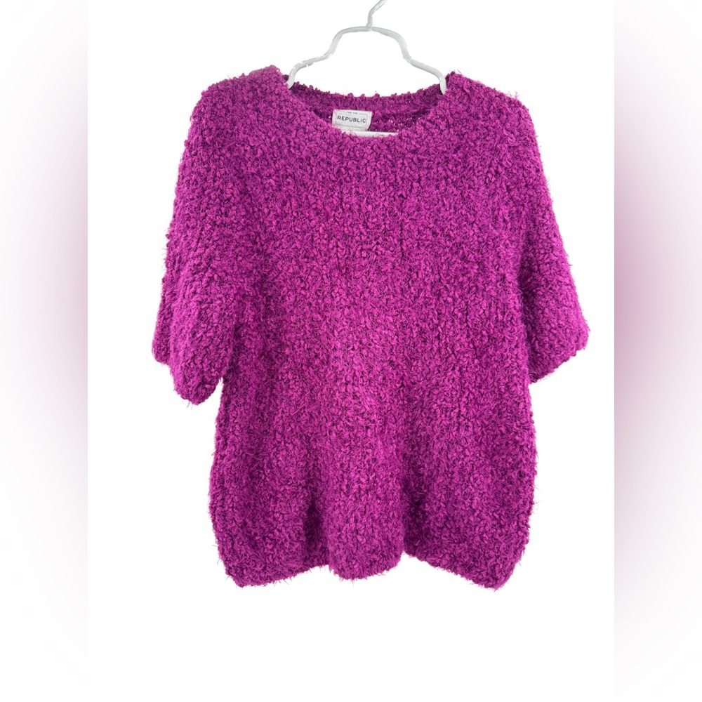 For The Republic XL Fuzzy Polyester Magenta Shirt Sleeve Sweater